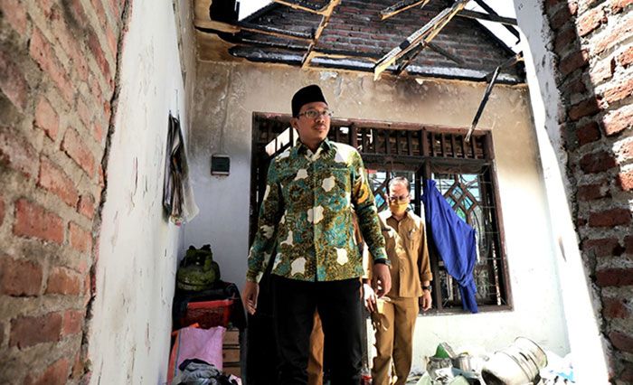 Korban Kebakaran di Desa Kepadangan akan Terima Bantuan dari Bupati Sidoarjo Korban Kebakaran di Desa Kepadangan akan Terima Bantuan dari Bupati Sidoarjo