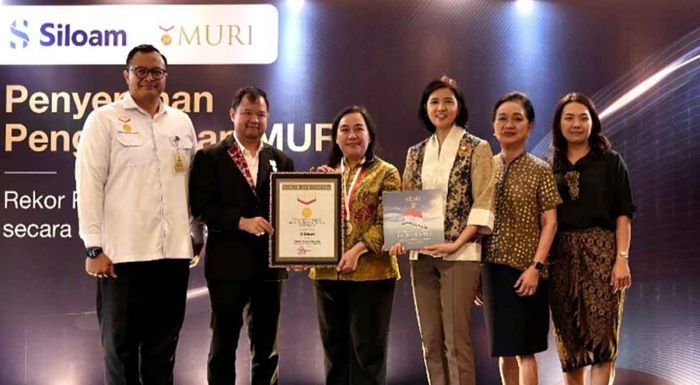 Siloam Raih Rekor Muri Pelatihan BHD Terbanyak, Libatkan 9.351 Peserta Nasional Siloam Raih Rekor Muri Pelatihan BHD Terbanyak, Libatkan 9.351 Peserta Nasional