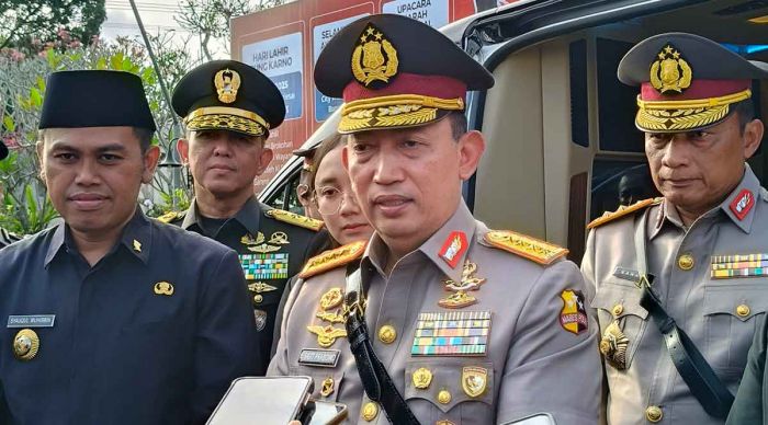 Pertama Kali ke Blitar, Kapolri Ziarah ke Makam Bung Karno Pertama Kali ke Blitar, Kapolri Ziarah ke Makam Bung Karno