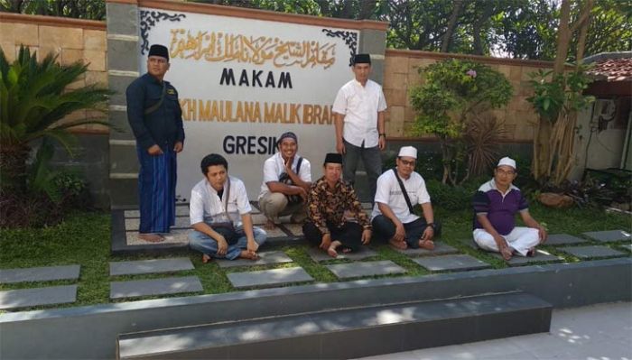 Safari Ramadan, PWI Lamongan Ziarahi Makam Wali