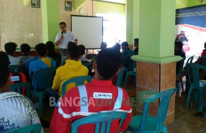 Peringati Bulan K3, JOB-PPEJ Sosialisasikan Safety Riding ke Warga Sekitar