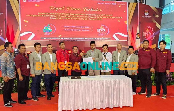 KPU Kabupaten Kediri Tetapkan Hasil Perolehan Suara Sah, Dhito-Dewi Menang KPU Kabupaten Kediri Tetapkan Hasil Perolehan Suara Sah, Dhito-Dewi Menang