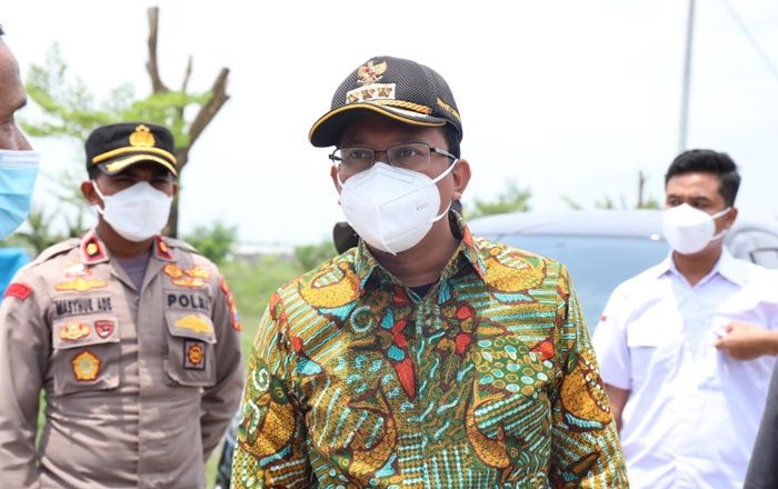 Bupati Minta Satpol PP Sidoarjo Kedepankan Sikap Humanis saat Penertiban PKL Bupati Minta Satpol PP Sidoarjo Kedepankan Sikap Humanis saat Penertiban PKL