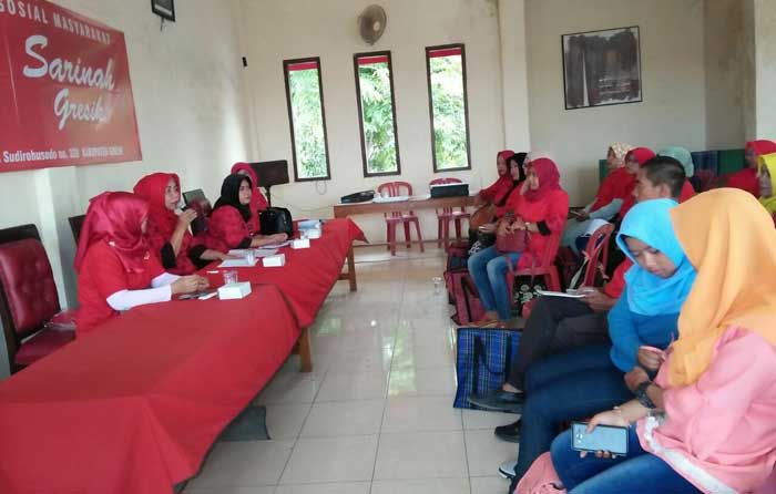 Ajak Kaum Hawa Mandiri, Sarinah Gresik Ajari Membatik dan Menjahit Ajak Kaum Hawa Mandiri, Sarinah Gresik Ajari Membatik dan Menjahit