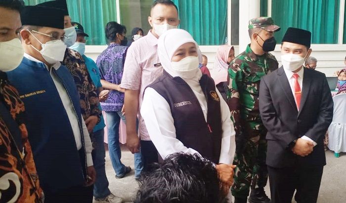 Gus Barra Dampingi Gubernur Khofifah Pantau Vaksinasi Merah Putih TNI-Polri di Kampus IKHAC Pacet Gus Barra Dampingi Gubernur Khofifah Pantau Vaksinasi Merah Putih TNI-Polri di Kampus IKHAC Pacet