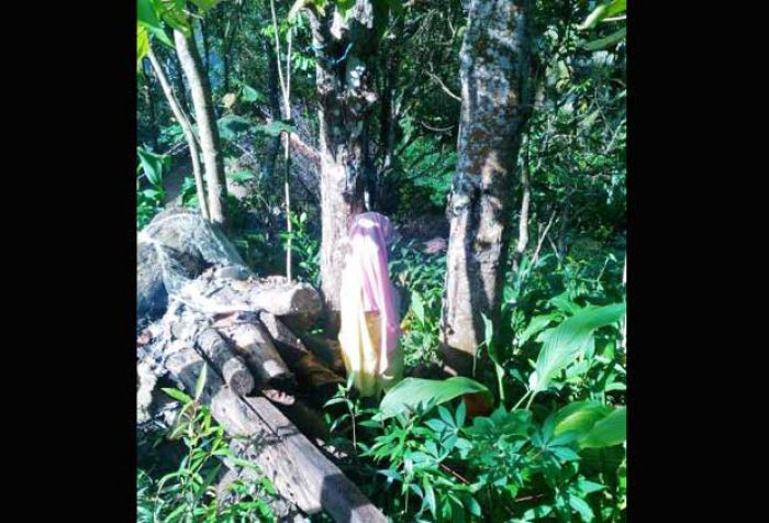 Putus Asa Melawan Penyakit, Nenek Uzur di Tegalombo Pacitan Nekat Gantung Diri Putus Asa Melawan Penyakit, Nenek Uzur di Tegalombo Pacitan Nekat Gantung Diri