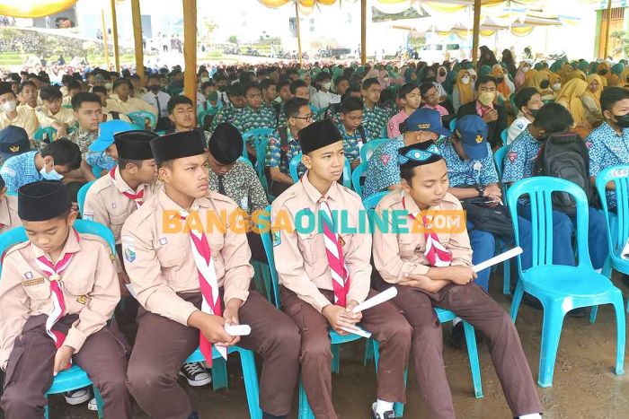 Aksara 2023 di Amanatul Ummah Mojokerto Diikuti Ribuan Pelajar Aksara 2023 di Amanatul Ummah Mojokerto Diikuti Ribuan Pelajar