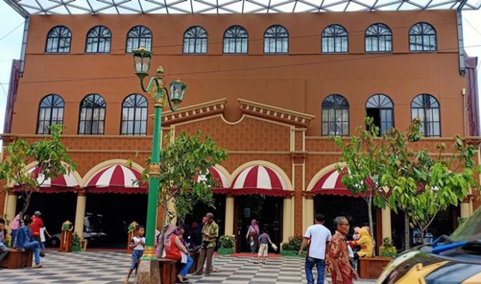 Instagramable, Pintu Masuk Wisata Kampung Coklat Mirip Bangunan di Eropa