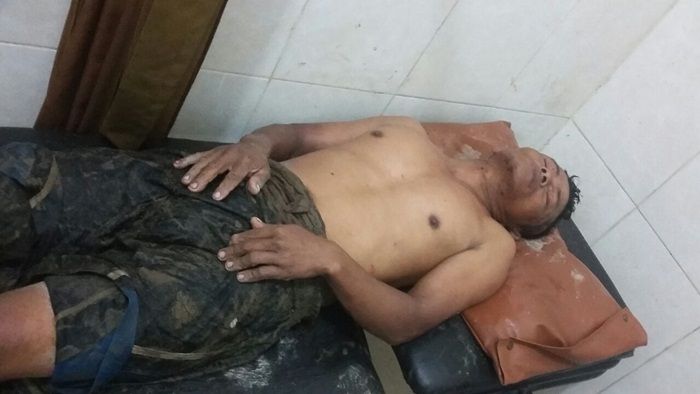Dua Penambang Pasir di Blitar Nyaris Tewas Tertimbun Tanah Longsor Dua Penambang Pasir di Blitar Nyaris Tewas Tertimbun Tanah Longsor
