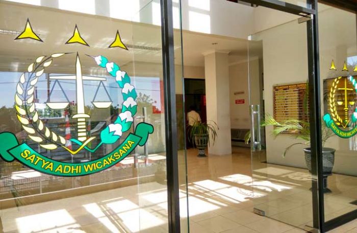 Pasca OTT, Kantor Kejari Pamekasan Tertutup untuk Wartawan Pasca OTT, Kantor Kejari Pamekasan Tertutup untuk Wartawan