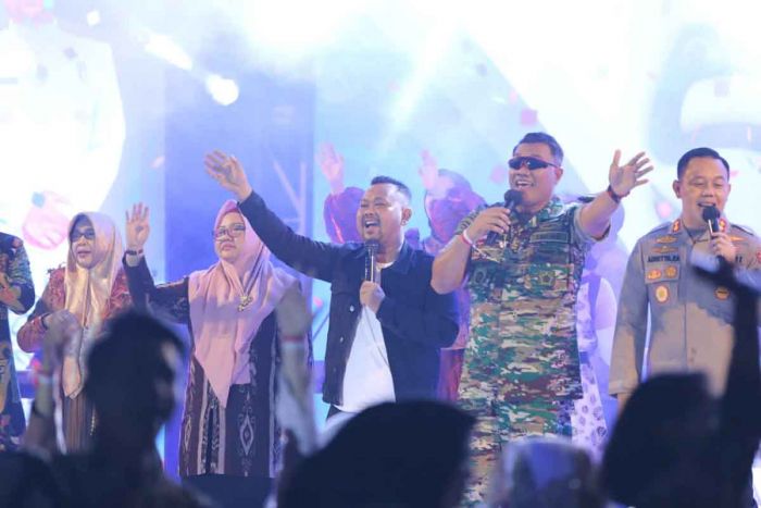 Festival Budaya Pariwisata Meriahkan Puncak HUT ke-49 Pemkab Gresik Festival Budaya Pariwisata Meriahkan Puncak HUT ke-49 Pemkab Gresik