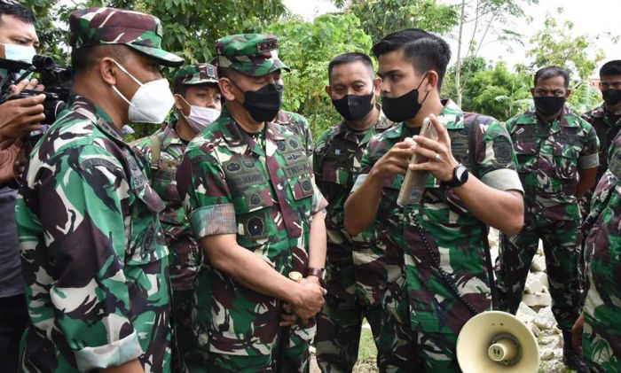 Danrem 084/BJ Tinjau Pelatihan dan Sosialisasi Geo Listrik di Kodim 0828/Sampang Danrem 084/BJ Tinjau Pelatihan dan Sosialisasi Geo Listrik di Kodim 0828/Sampang