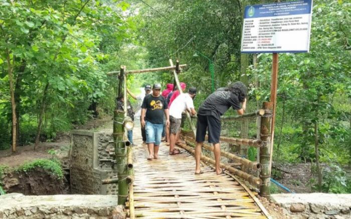 Jembatan Ratusan Juta Berwujud Bambu dan Sesek di Ponorogo Jadi Tempat Swafoto Dadakan