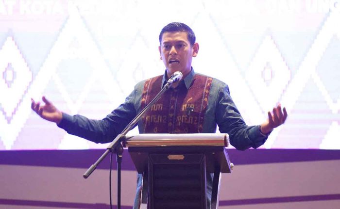 Wali Kota Kediri Inginkan Layanan Perizinan Harus Cepat dan Sesuai Aturan Wali Kota Kediri Inginkan Layanan Perizinan Harus Cepat dan Sesuai Aturan