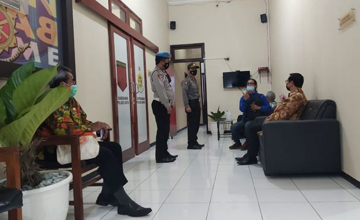 Periksa Sejumlah Pejabat, KPK Sita Berbagai Dokumen Terkait Kasus Gratifikasi Eks Wali Kota Batu Periksa Sejumlah Pejabat, KPK Sita Berbagai Dokumen Terkait Kasus Gratifikasi Eks Wali Kota Batu