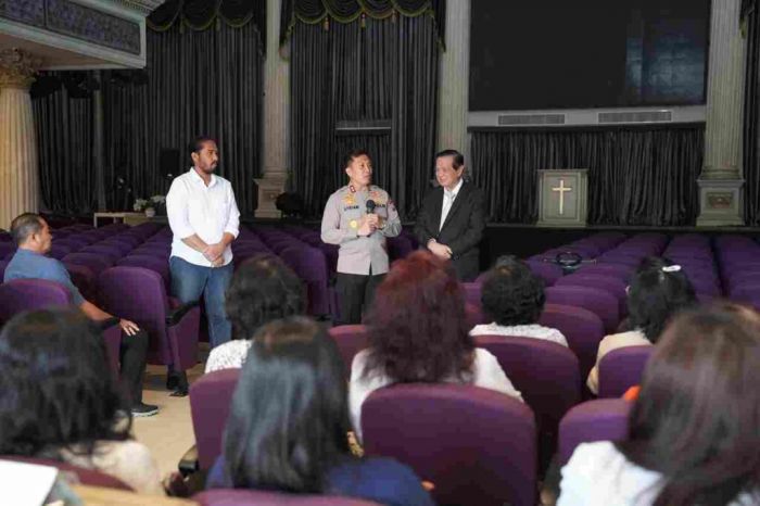 Kapolres Bojonegoro Tinjau Langsung Kesiapan Pengamanan Gereja Jelang Natal 2025