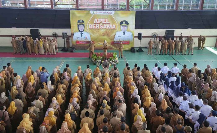 Pimpin Apel Perdana, Ning Ita Beberkan Program 100 Hari Kerja Pimpin Apel Perdana, Ning Ita Beberkan Program 100 Hari Kerja