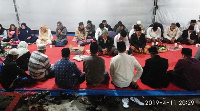 Caleg Demokrat Fransiska Gelar Doa Bersama Bersama Puluhan Warga Caleg Demokrat Fransiska Gelar Doa Bersama Bersama Puluhan Warga