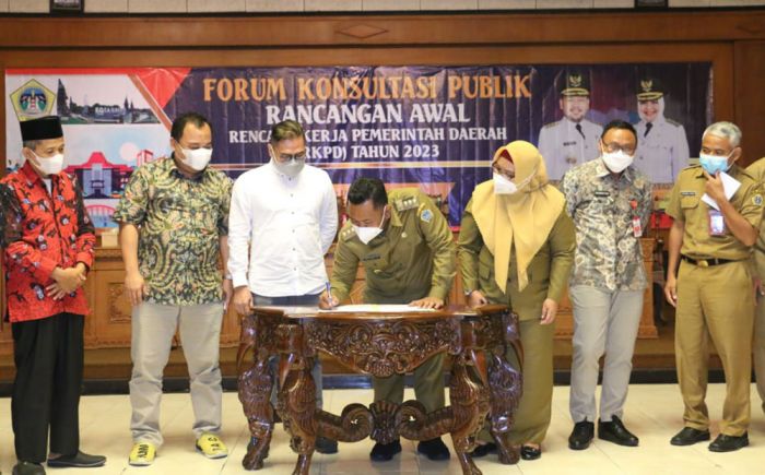 Tembus di Angka 12,42 Persen, Penanganan Kemiskinan Masuk Program Prioritas Pemkab Gresik Tembus di Angka 12,42 Persen, Penanganan Kemiskinan Masuk Program Prioritas Pemkab Gresik
