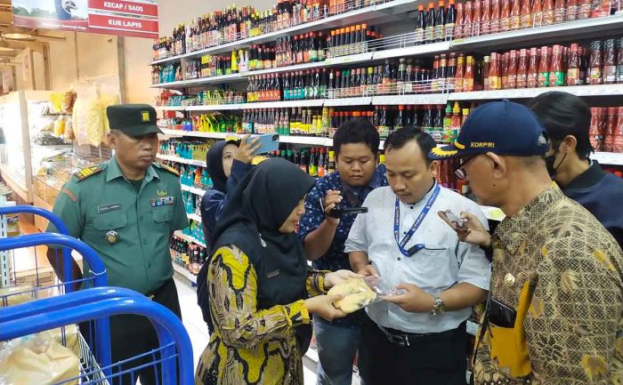 Operasi Pasar Terus Digalakkan Jelang Nataru di Tuban Operasi Pasar Terus Digalakkan Jelang Nataru di Tuban