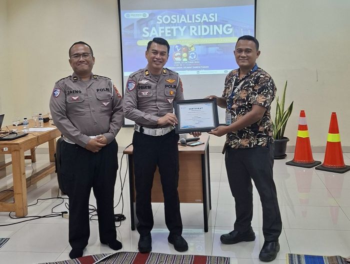 Satlantas Polresta Sidoarjo Gelar Sosialiasi Safety Riding ke Pekerja Perusahaan