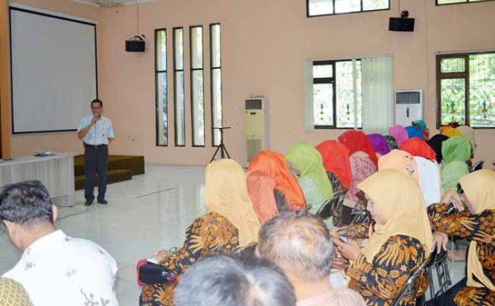 Dispendik Gresik Keluarkan Edaran Larang Pungli di Sekolah Dispendik Gresik Keluarkan Edaran Larang Pungli di Sekolah