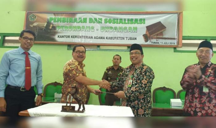Kemenag - Kejari Tuban Kerja Sama Bidang Perdata Kemenag - Kejari Tuban Kerja Sama Bidang Perdata