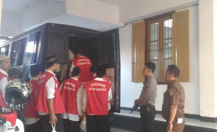 Membludak, Sehari PN Sidoarjo Sidangkan 97 Terdakwa Membludak, Sehari PN Sidoarjo Sidangkan 97 Terdakwa