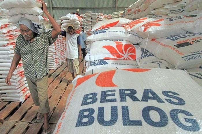 Kades Enggan Ambil Beras Rastra, Jatah Kecamatan Palengan Numpuk Enam Bulan Kades Enggan Ambil Beras Rastra, Jatah Kecamatan Palengan Numpuk Enam Bulan