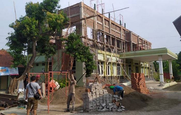 Progres Minus 32 Persen, Pembangunan Kantor Kecamatan Kraton Diduga Pakai Material Bekas Bongkaran