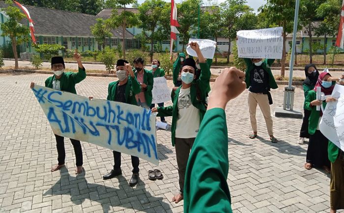 Prihatin Kondisi Kampus, Mahasiswa IAINU Tuban Gelar Do