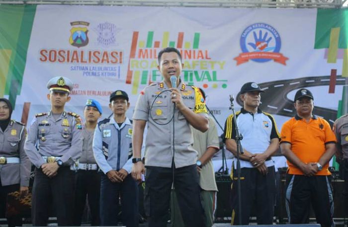 Di Car Free Day, Satlantas Polres Kediri Deklarasi Keselamatan Berlalu Lintas