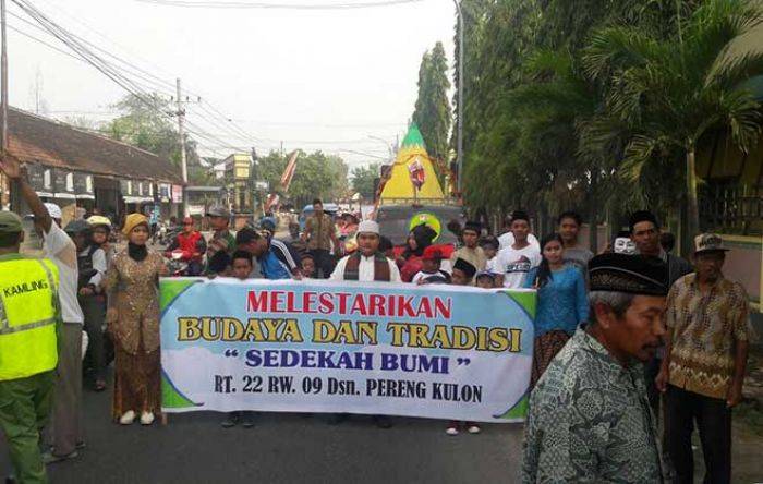 Ribuan Warga Melirang Gelar Pawai Budaya, Lestarikan Budaya Nenek Moyang Ribuan Warga Melirang Gelar Pawai Budaya, Lestarikan Budaya Nenek Moyang