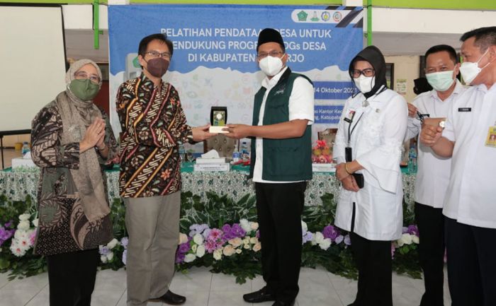 Bupati Gus Muhdlor Ingatkan Masyarakat Pentingnya Memperbarui Data Kependudukan Bupati Gus Muhdlor Ingatkan Masyarakat Pentingnya Memperbarui Data Kependudukan