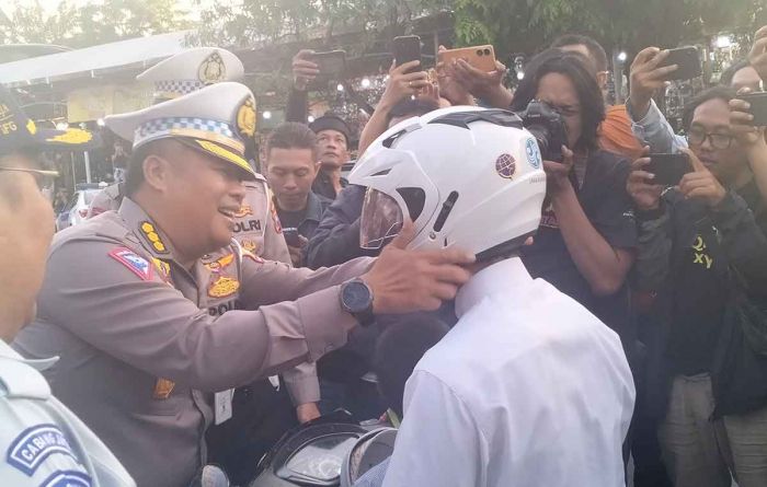 Jasa Raharja dan Korlantas Polri Ajak Warga Surabaya Jaga Keselamatan Berkendara