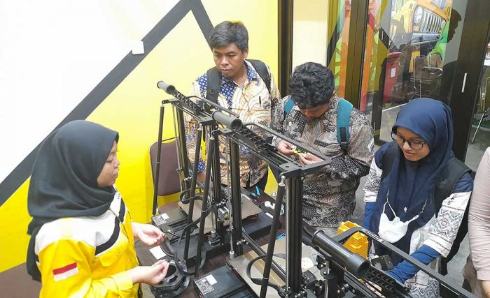 Guru SMP Muhammadiyah 18 Gununganyar Gelar Kunjungan Studi ke Think Indonesia School