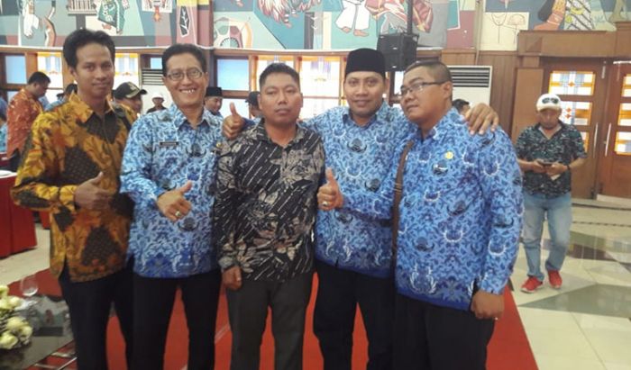 Ketua AKD Gresik: Oknum BPD Roomo Sudah Keluar dari Fungsi dan Wewenangnya Ketua AKD Gresik: Oknum BPD Roomo Sudah Keluar dari Fungsi dan Wewenangnya