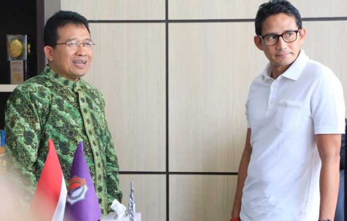 Sandiaga Uno Takjub dengan Perubahan Kabupaten Bojonegoro Sandiaga Uno Takjub dengan Perubahan Kabupaten Bojonegoro