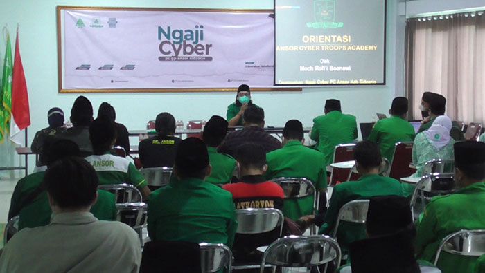 Puluhan Anggota Cyber Nahdlatul Ulama Dibaiat di UNUSIDA