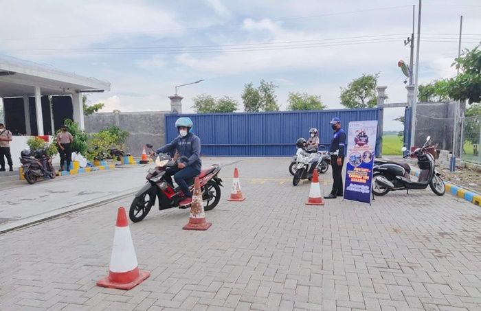 Tak Lagi Jadi Momok, Inovasi Cermat Polres Nganjuk Mudahkan Peserta Jalani Ujian Praktik SIM