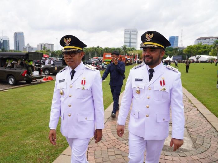 Resmi Dilantik Sebagai Kada Kota Batu, Nurochman-Heli Siap Wujudkan mBATU SAE Resmi Dilantik Sebagai Kada Kota Batu, Nurochman-Heli Siap Wujudkan mBATU SAE
