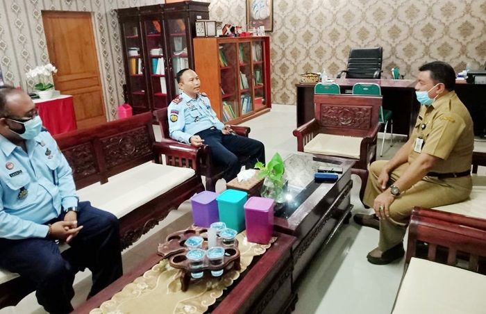 Matangkan Kerja Sama Pelatihan Kemandirian WBP, Lapas Pamekasan Gelar Audiensi di SMKN 3 Matangkan Kerja Sama Pelatihan Kemandirian WBP, Lapas Pamekasan Gelar Audiensi di SMKN 3