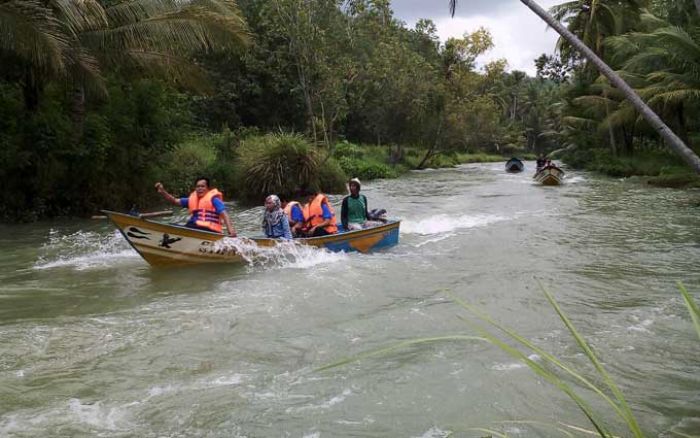 Libur Lebaran, Kunjungan Wisata di Pantai Watu Karung Pacitan Melonjak Drastis Libur Lebaran, Kunjungan Wisata di Pantai Watu Karung Pacitan Melonjak Drastis