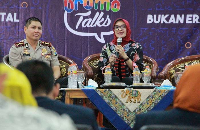 Berikan Pelayanan dan Pengaduan Super Cepat, Bupati Tantri Luncurkan Aplikasi "Mata Kota" Berikan Pelayanan dan Pengaduan Super Cepat, Bupati Tantri Luncurkan Aplikasi "Mata Kota"