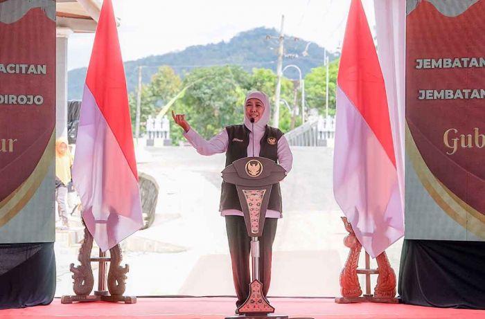 Resmikan Jembatan Kembang dan Gandu di Pacitan, Gubernur Khofifah: Penyambung Seduluran