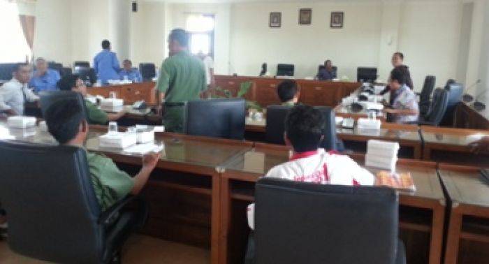 Tagihan PDAM Meroket, Warga Randugede Magetan Mengadu ke Dewan Tagihan PDAM Meroket, Warga Randugede Magetan Mengadu ke Dewan
