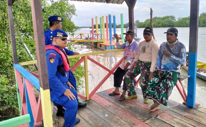 Satpolairud Polresta Sidoarjo Patroli Masa Tenang di Kawasan Pesisir Satpolairud Polresta Sidoarjo Patroli Masa Tenang di Kawasan Pesisir
