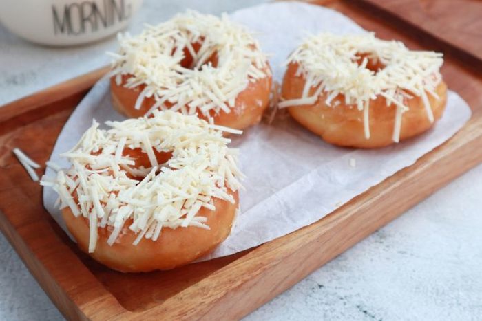 Resep Donat Keju Isi Buttercream, Lembut dan Creamy