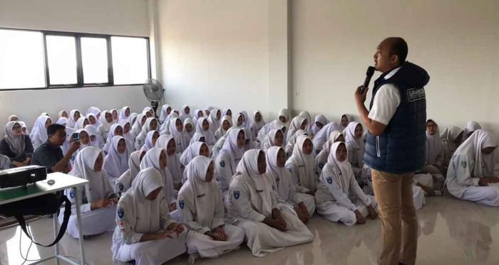 Polres Pasuruan Sosialisasikan Bahaya Narkoba ke Pelajar