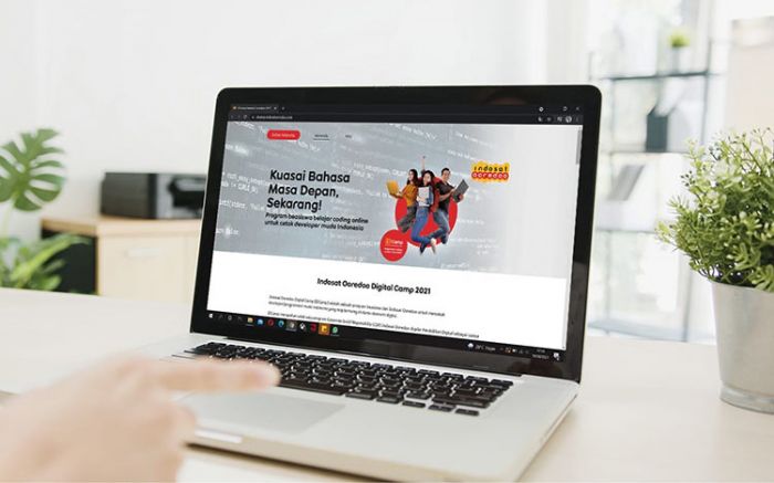 Indosat Berikan Beasiswa pada 39 Ribu Developer Muda Indosat Berikan Beasiswa pada 39 Ribu Developer Muda